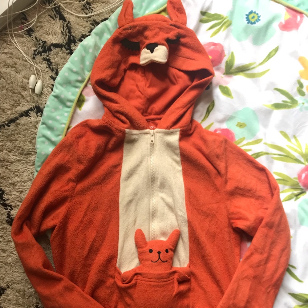Pregnancy costume